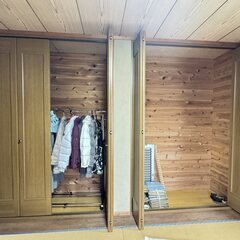 パナソニック クローゼット用折り戸 4枚もの 2セットの画像