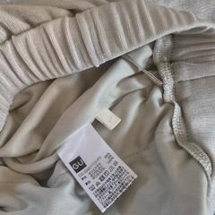GU
カットソーシャイニーフレアロングスカート

の画像