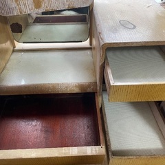昭和レトロ　三面鏡の化粧台の画像