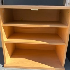 組み合わせて使える木製収納の画像