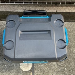 【取引中】GLOO クーラーボックス　58リットルの画像