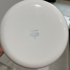 Honey Ware ホーロー鍋 蓋付き 白　22cm 5.6ℓの画像