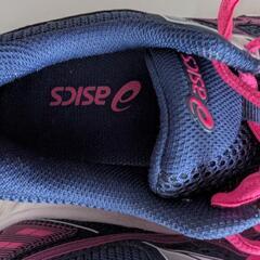asicsレディーススニーカーの画像