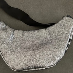 adidasウエストポーチの画像