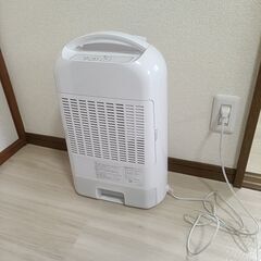 【除湿器】2020年製 アイリスオーヤマ IJD-H20-P ピンクの画像