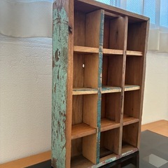 本日お渡し可 アンティーク風　飾り棚の画像