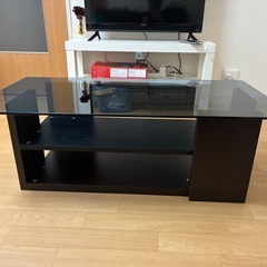 美品ガラステーブルの画像