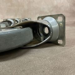 車輪 4個 台車などに 中古品 キャスター 丈夫 大きめ ストッパー付きの画像