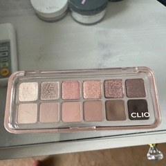 CLIOアイシャドウパレットの画像