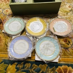 食器セットの画像