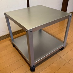 キャスター付ステンレス棚の画像