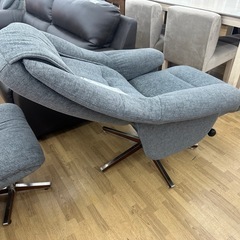 【ドリーム川西店御来店限定】オットマン付きリクライニングソファ／クリーニング済み 【2125560000022870】の画像