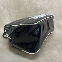 スヌーピー ボストンバッグ エナメルバッグ スポーツバッグ 中古品 鞄 かばん カバン 黒色 SNOOPY の画像