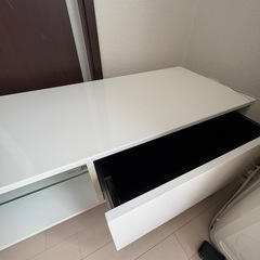 ホワイトテレビ台の画像
