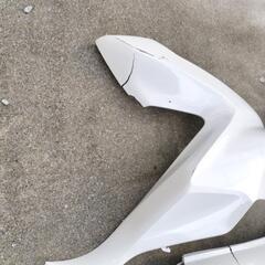 PCX JF81右フロントカウル　リアカウル の画像