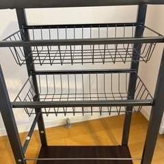 美品　収納ラックの画像