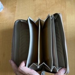 財布ディノス旧モデルの画像