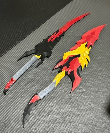 『俺だけレベルアップな件』水篠旬 1/1武器「カミッシュの怒り」 コスプレ用道具 Amazon.co.jp: 俺だけレベルアップな件 水篠旬 コスプレ 道具