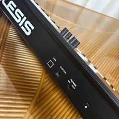 電子ピアノの画像