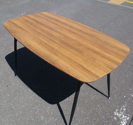 4人掛け ダイニングセット 幅140×80㎝  高さ76㎝ アイアンフレーム 椅子4脚付き 食卓 4人用 札幌 北20条店