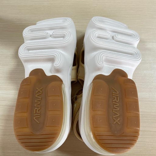 【新品】エアマックスココ　ベージュ