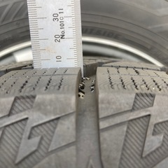 　2023年製　ホイール付きスタッドレス 215/60R16 ヨコハマ　アイスガード6の画像