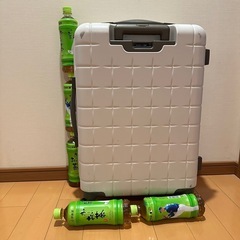 スーツケース　ホワイト　3年保証　の画像