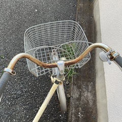 中古 自転車 26インチ クリーム色の画像