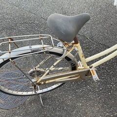 中古 自転車 26インチ クリーム色の画像