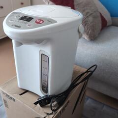 電気ポットの画像