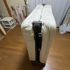 折りたたみ　電動リクライニングベッドの画像