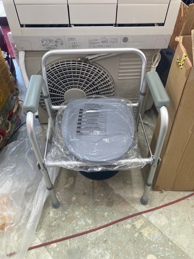 折りたたみ式ポータブルトイレ　ユニトイレ　　リサイクルショップ宮崎屋　住吉店25.10.12