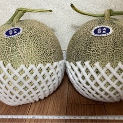 メロン2玉　4Lサイズの画像