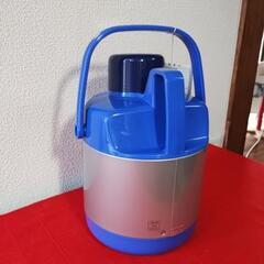 大容量  3Ｌ クーラーポット  水筒 の画像