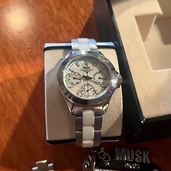 MUSK paris 腕時計　レディースの画像