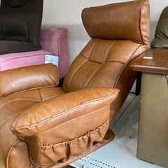 【トレファク高槻店】取りに来られる方限定！CAINZの静音ﾘｸﾗｲﾆﾝｸﾞガス式肘掛回転座椅子のご紹介です！の画像