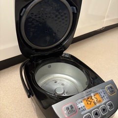炊飯器の画像