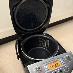 炊飯器の画像