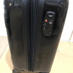 決まりました！キャリーケースの画像