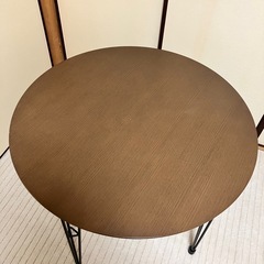 2人用ダイニングテーブルセットの画像