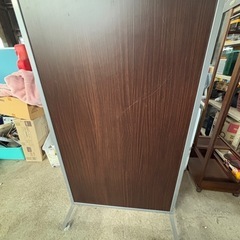 木調パーテーションの画像