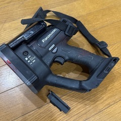 パナソニック 寸切りカッターEZ45A8 充電器 ケース付き現状渡し(中古 完動品-チェック済み )の画像