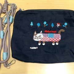 ★ 刺繍された猫柄 ハンドバックとショルダーの2way クロスボディバッグ 未使用 ★の画像
