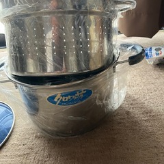 パスタポット22cm内面ミラー仕上げ、🌺新品、
ブルー、ガラス蓋、の画像