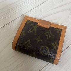 二つ折財布の画像