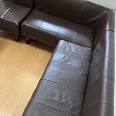 L字型　合皮コンパクトダイニングソファー4点セット　縫い目がほつれて補修シートを貼ってますの画像