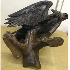 鷹 置物 作者不明 12.8kgの画像