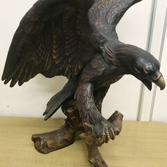 鷹 置物 作者不明 12.8kgの画像