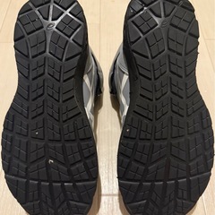 アシックス安全靴の画像