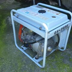 【中古】デンヨー 発電機 GA-2605 単相 100V ガソリンエンジンの画像
